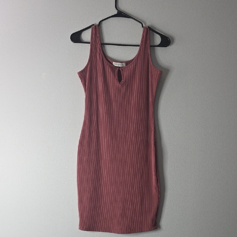 Elegant Mauve Sleeveless Dress